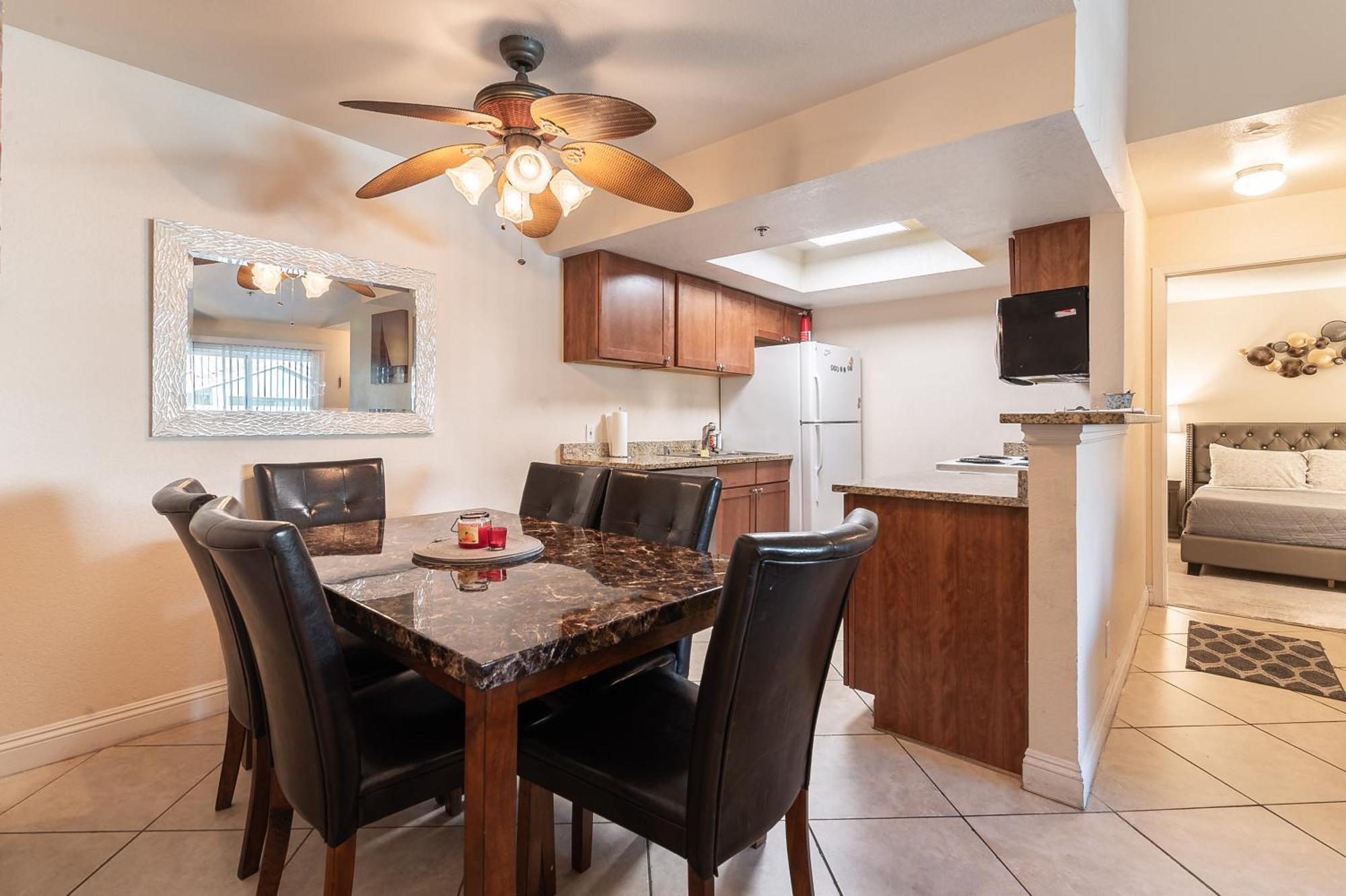 Stylish, Cozy 2Br,2Ba Condo Near Rio, Vegas Luxury 拉斯维加斯 外观 照片