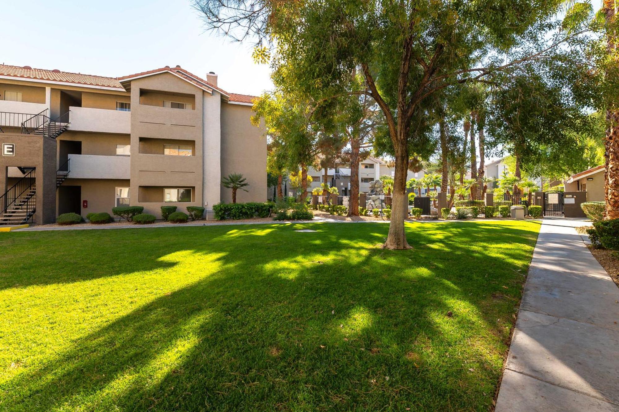 Stylish, Cozy 2Br,2Ba Condo Near Rio, Vegas Luxury 拉斯维加斯 外观 照片